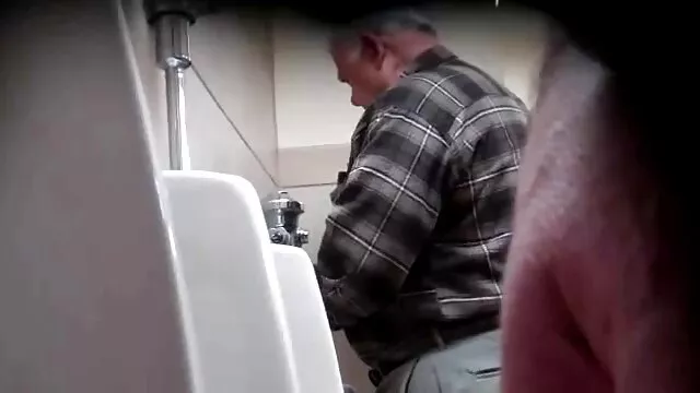 baño videos xxx audio español latino