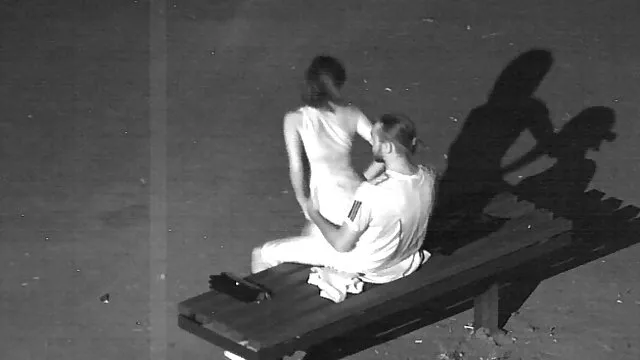 Sexy asiático perforado por videos porno idioma latino polla