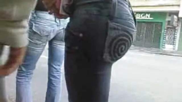 April O vídeos porno en español latino Neil-Ella tiene grandes tetas